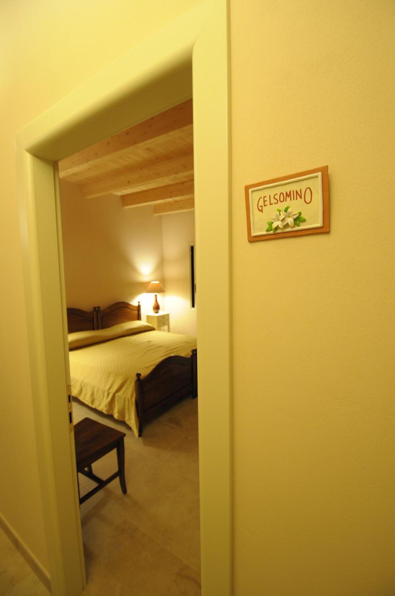 Tenuta Monaci La Murra Bed & Breakfast Carmiano  Room photo